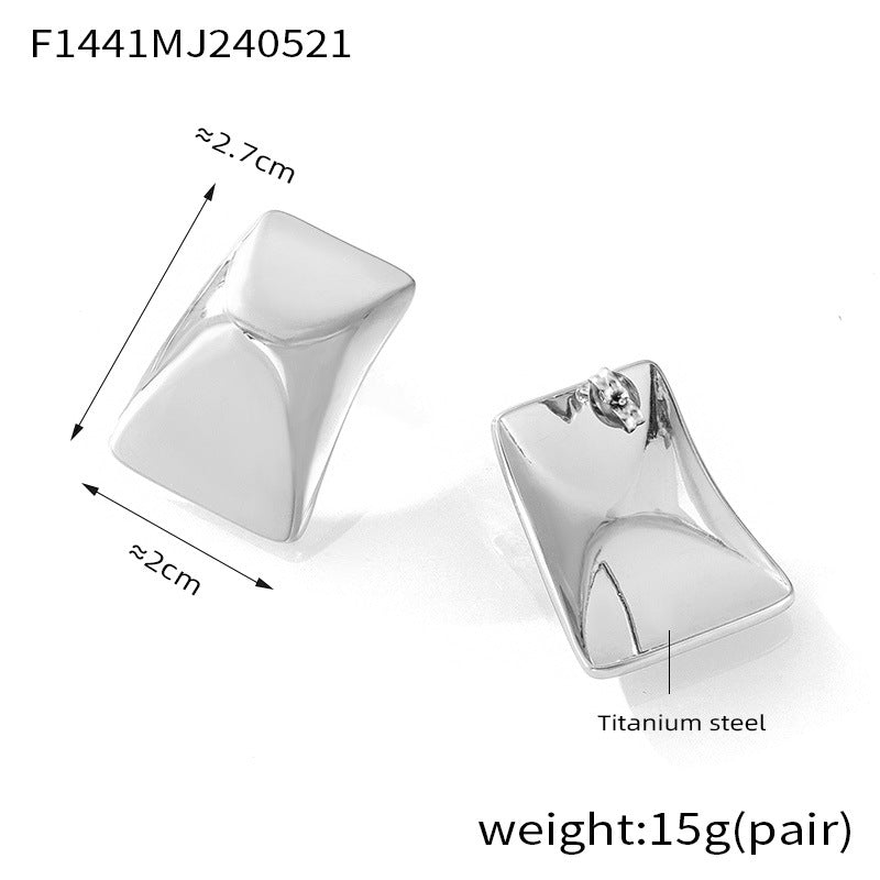 Trend simple retro new 18K gold design sense rectangular earrings women ins wind cold wind titanium steel jewelry