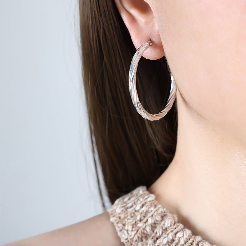 No fading, exaggerated circle, smooth surface, exaggerated large earrings, summer earrings, titanium steel hair accessories, women's 99
