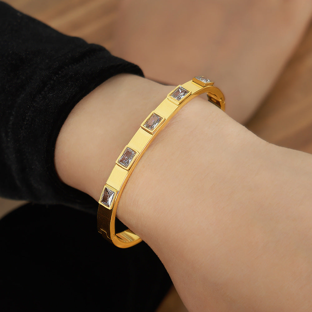 Court style retro design simple titanium steel gold-plated zircon geometric bracelet jewelry wholesale