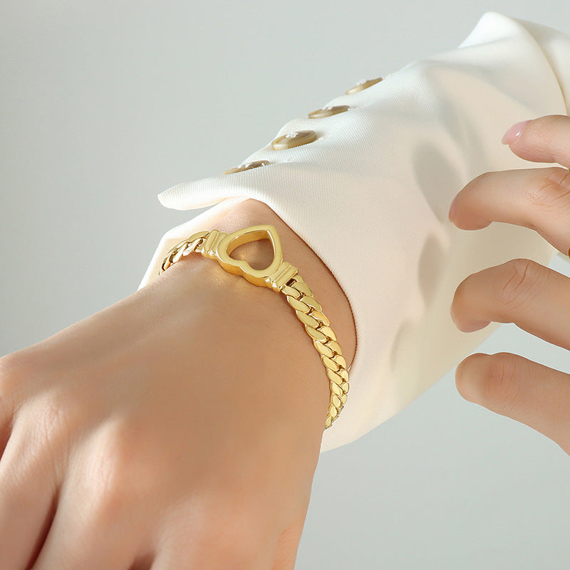 Trendy fashion hip-hop wind titanium steel gold-plated personalized bracelet, hollow love versatile niche design hand jewelry
