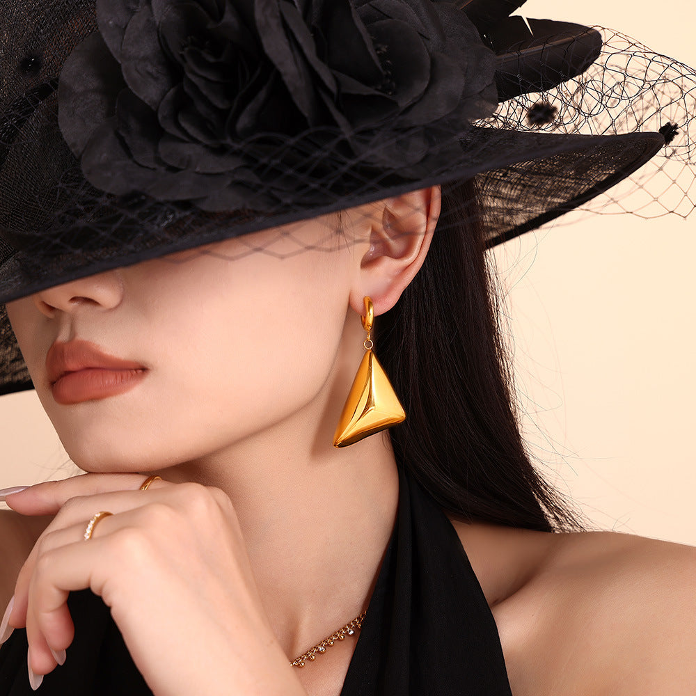 Trend retro style design earrings 18k gold stainless steel triangular three-dimensional pendant earrings spot wholesale