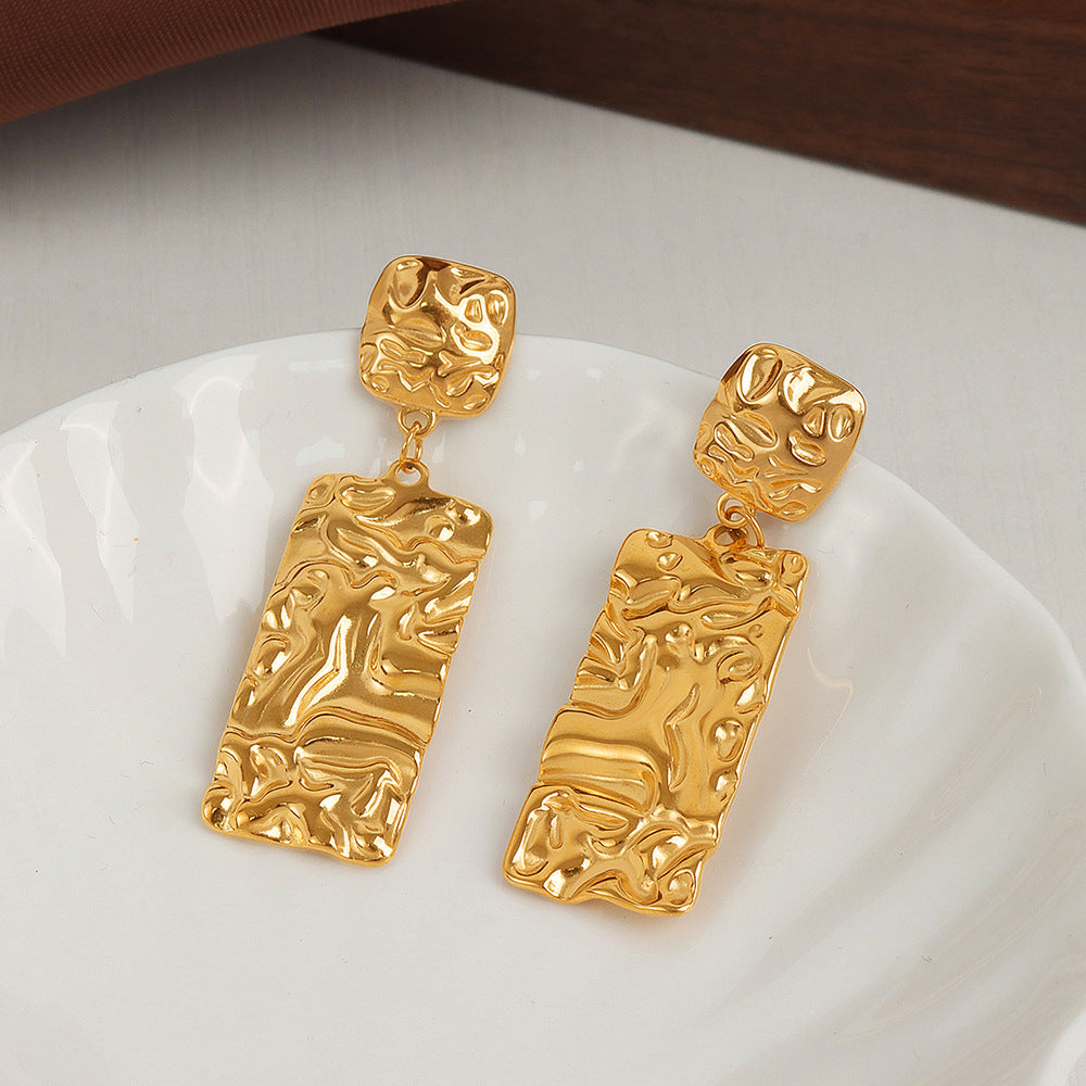 New personalized retro design titanium steel gold-plated long square pleated earrings women's earrings wholesale