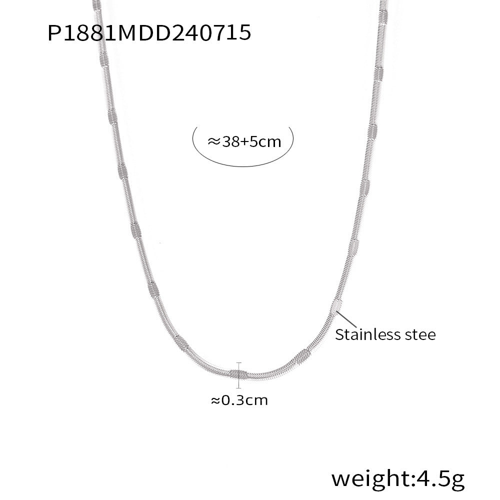 Hot-selling European and American style embossed blade chain, personalized hip-hop trend design, stainless steel plated 18k gold collarbone chain