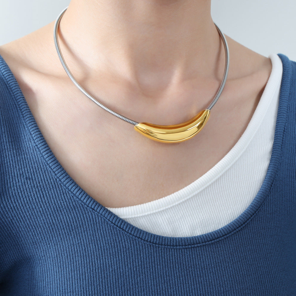 New high-end sense simple light luxury style niche design personalized titanium steel gold-plated jewelry necklace temperament female pp