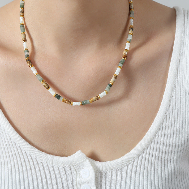 New retro light luxury niche design autumn and winter mixed color natural stone handmade beaded necklace jewelry women