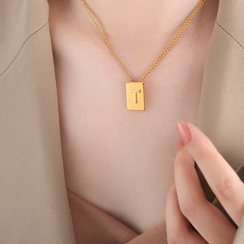 New personalized 26-letter chain square titanium steel gold-plated pendant jewelry women's spot wholesale