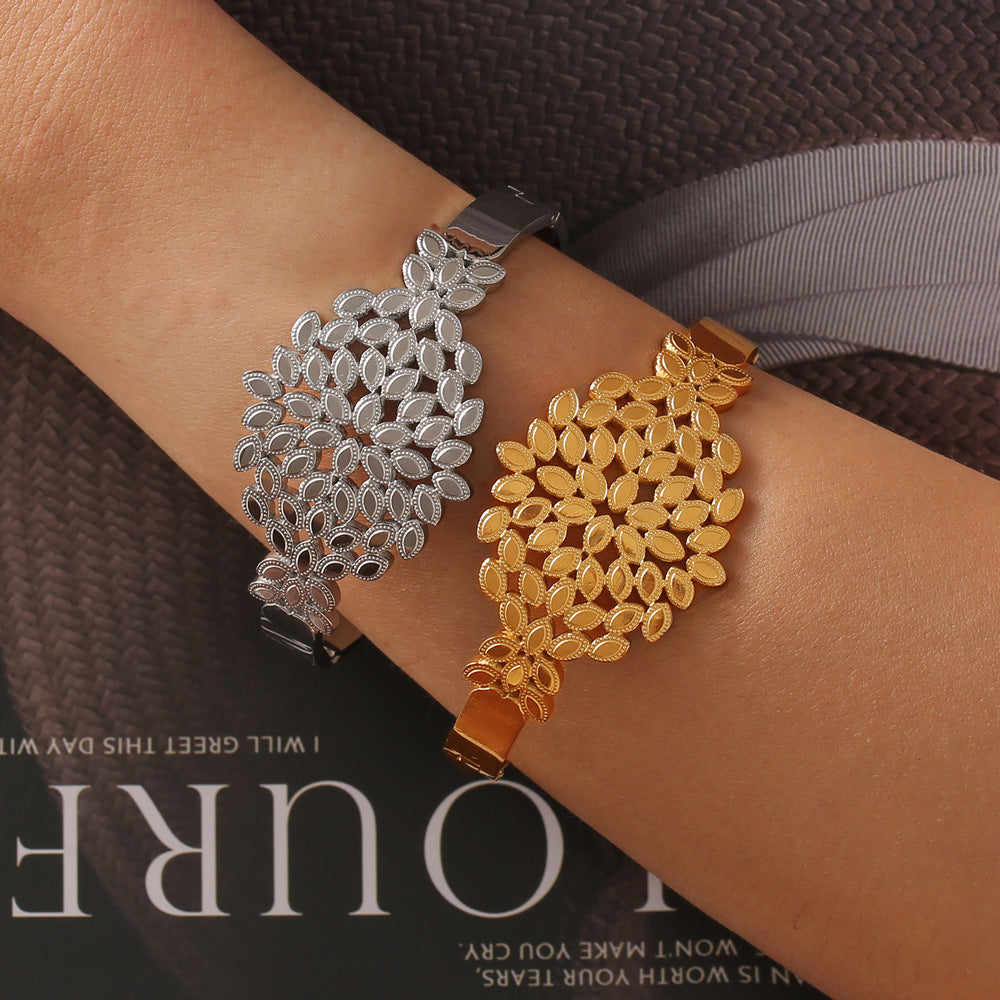 Hot-selling niche fashion simple personalized jewelry geometric small leaf splicing design titanium steel gold-plated bracelet
