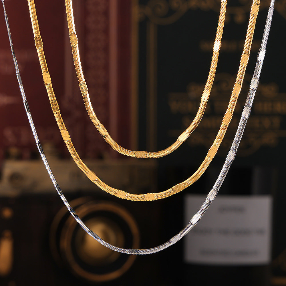 Hot-selling European and American style embossed blade chain, personalized hip-hop trend design, stainless steel plated 18k gold collarbone chain