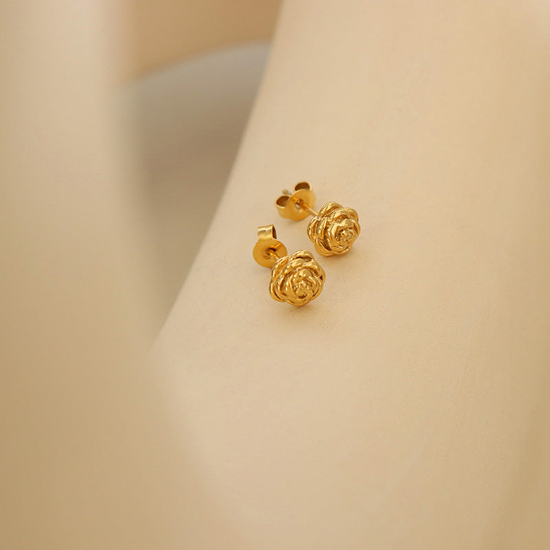 Minimalist titanium steel gold-plated rose flower stud earrings, small fragrance, cute and versatile niche design earrings, jewelry, women's 99