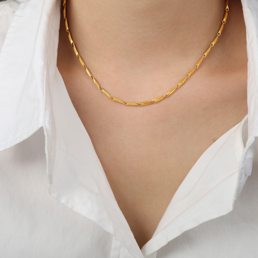 New high-end cold wind niche simple fashion versatile temperament titanium steel gold-plated personalized necklace jewelry