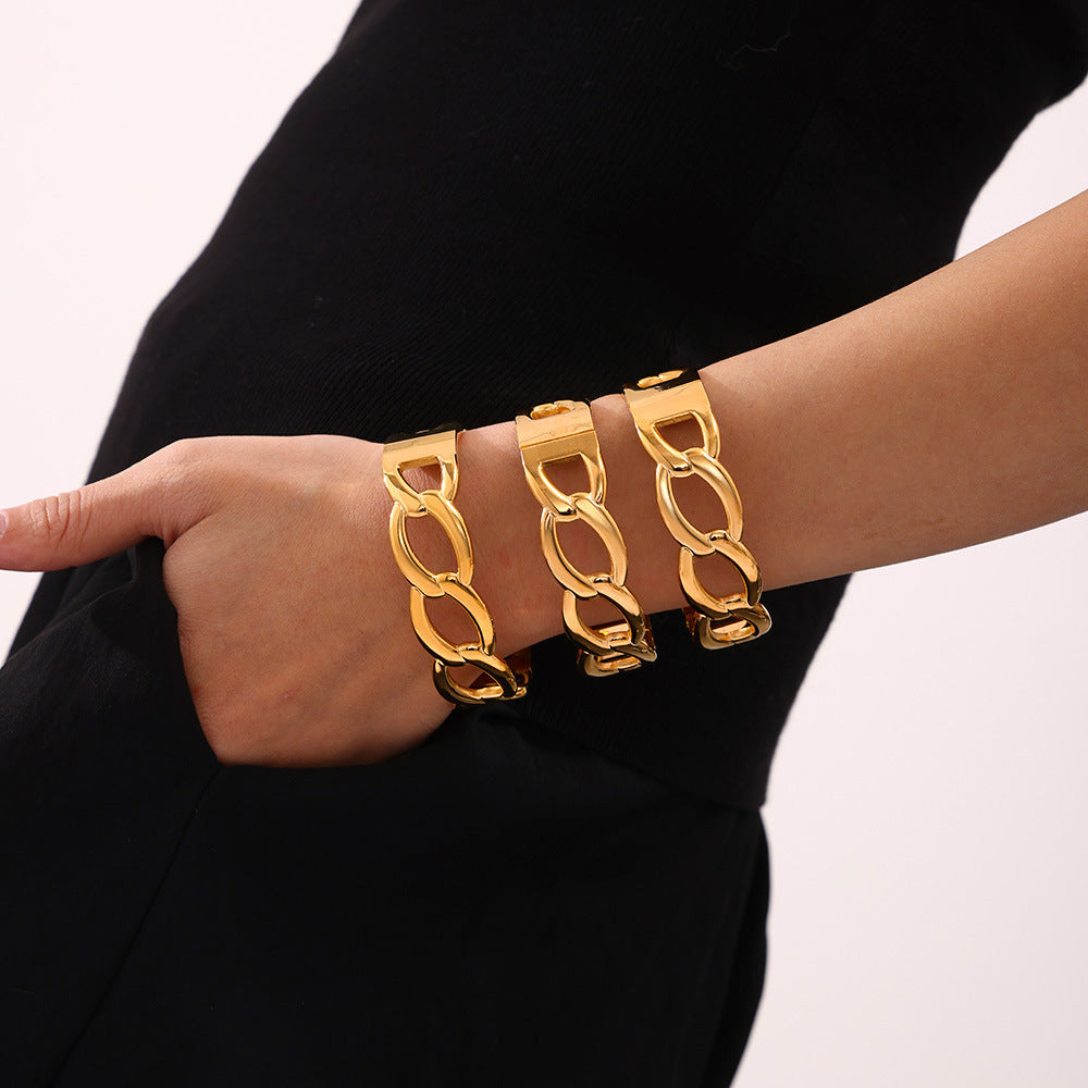 Stainless steel PVD electroplated 18K real gold interlocking bracelet simple fashion trend bracelet spot 99