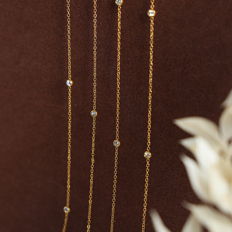 New high-end niche design simple trend titanium steel gold-plated diamond collarbone chain personalized jewelry female pp