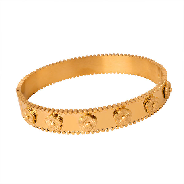 New retro high-end light luxury titanium steel gold-plated flower bracelet personalized niche design jewelry women