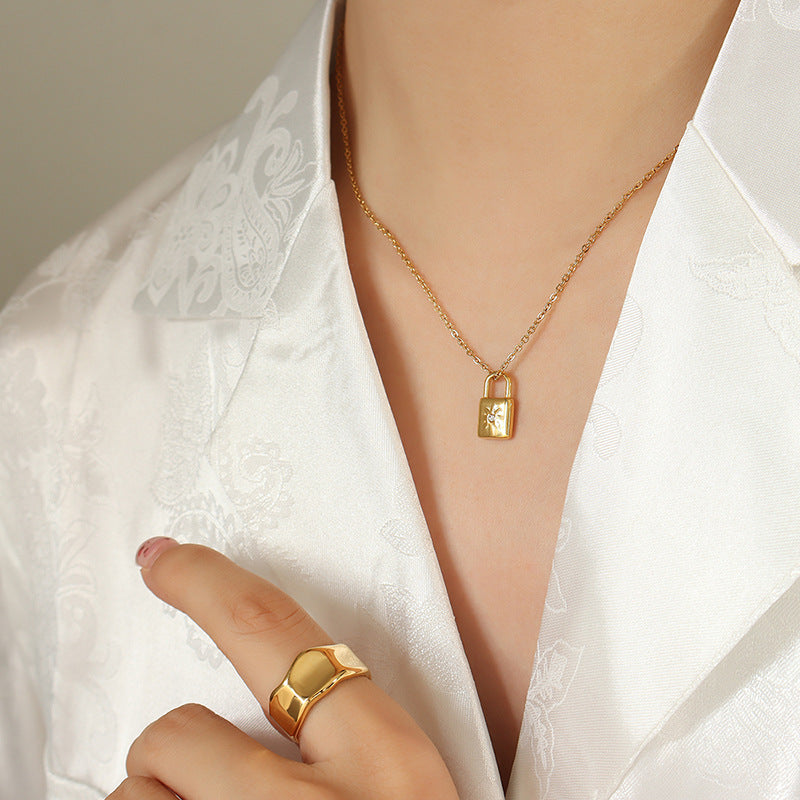 Jewelry Lock Pendant Zircon Necklace Women's Clavicle Chain Cold Wind Simple Titanium Steel Plated 18k Gold P924
