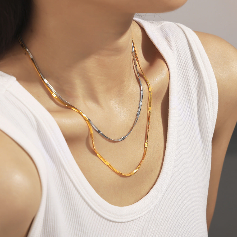 Hot-selling European and American style embossed blade chain, personalized hip-hop trend design, stainless steel plated 18k gold collarbone chain