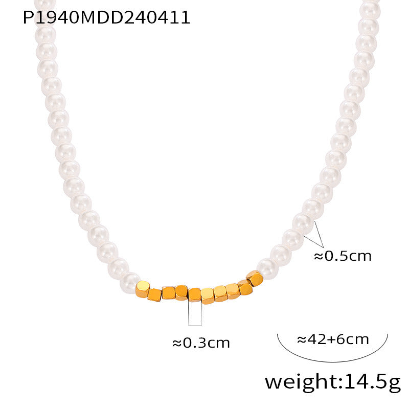 Hepburn style retro light luxury style temperament titanium steel necklace broken silver small rice beads beaded design sense snake bone chain
