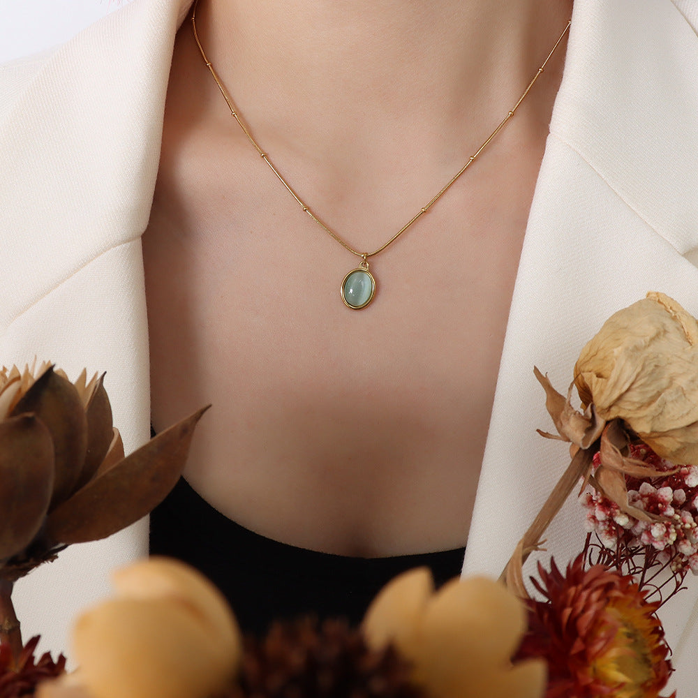 Retro style premium sense niche versatile 18k gold collarbone chain opal oval pendant titanium steel necklace female 99