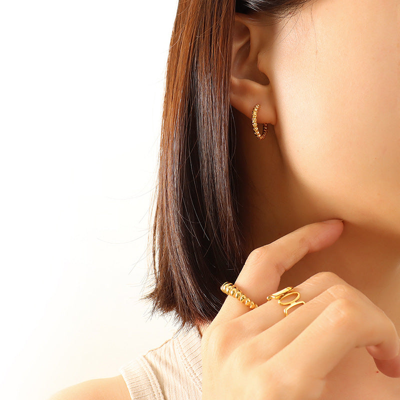 Accessories, niche personalized embossed circle earrings, titanium steel-plated 18K gold non-fading earrings 99