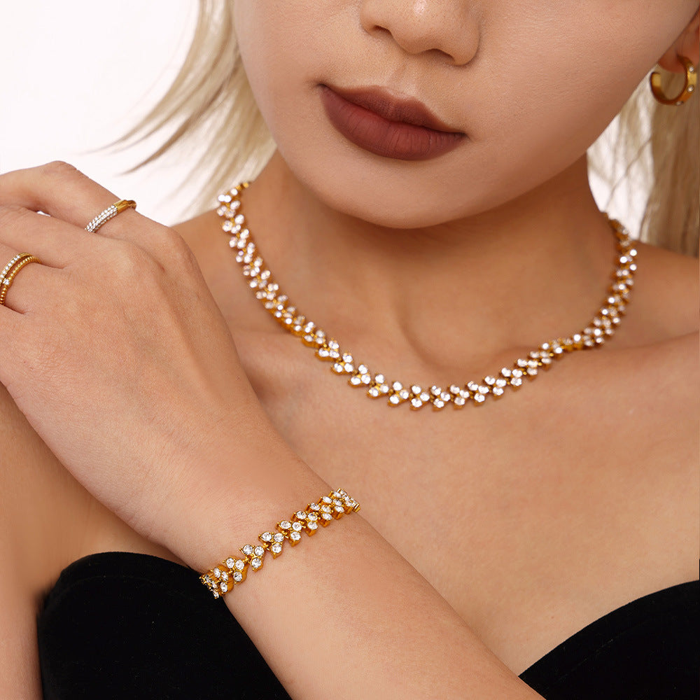 Dopamine triangle splicing hand-inlaid round diamond super flash zircon bracelet women's noble luxury jewelry wholesale