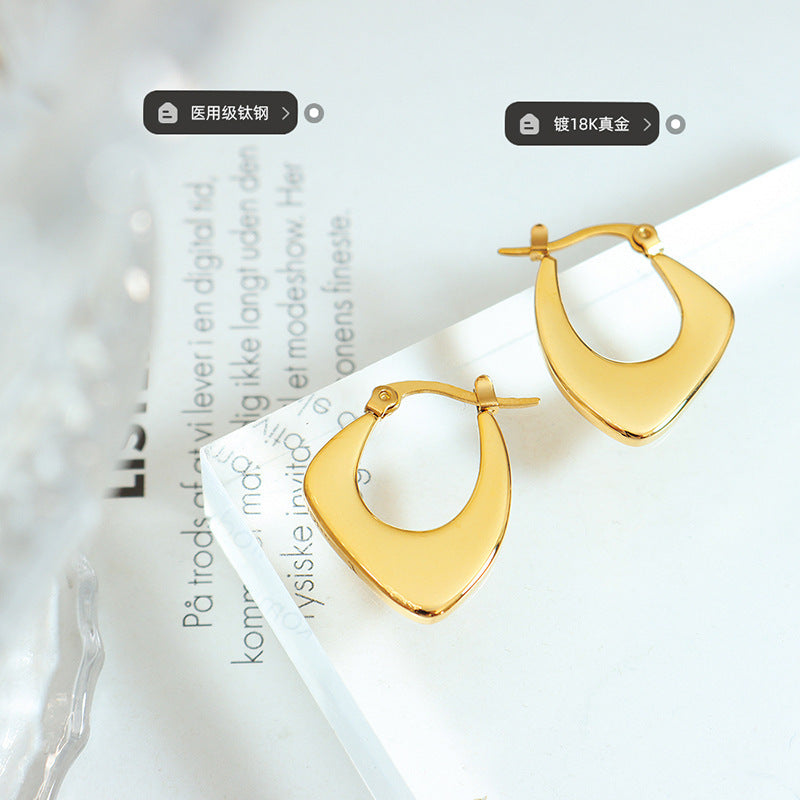 Neutral wind geometric simple fashion personalized ear buckle jewelry titanium steel plated 18K gold women's earrings earrings wholesale