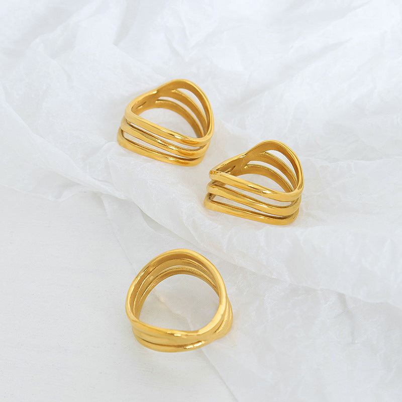 High-end fashion titanium steel plated with 18K gold does not fade, personalized fashion light luxury versatile ring jewelry women's wholesale