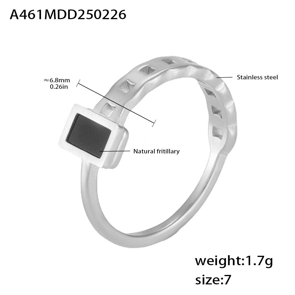 New cold wind black fritillary rectangular chain ring for women does not fade personalized fashion jewelry 99