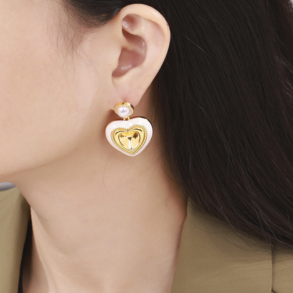 Imitation pearl love three-dimensional glass stone full stud earrings light luxury copper material hot-selling earrings 99