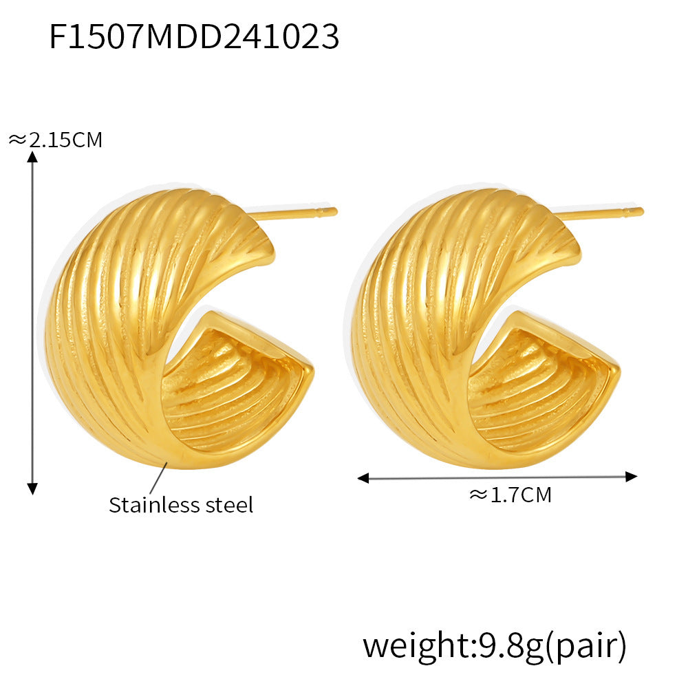 Stylish C-type twill earrings, stainless steel plated with 18k gold, non-allergic, daily commuting, popular earrings wholesale