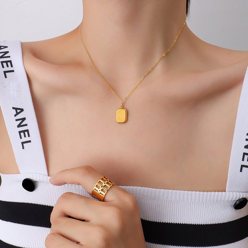 choker three-dimensional square small gold brick letter double spell pendant necklace, titanium steel plated 18K gold collarbone chain female