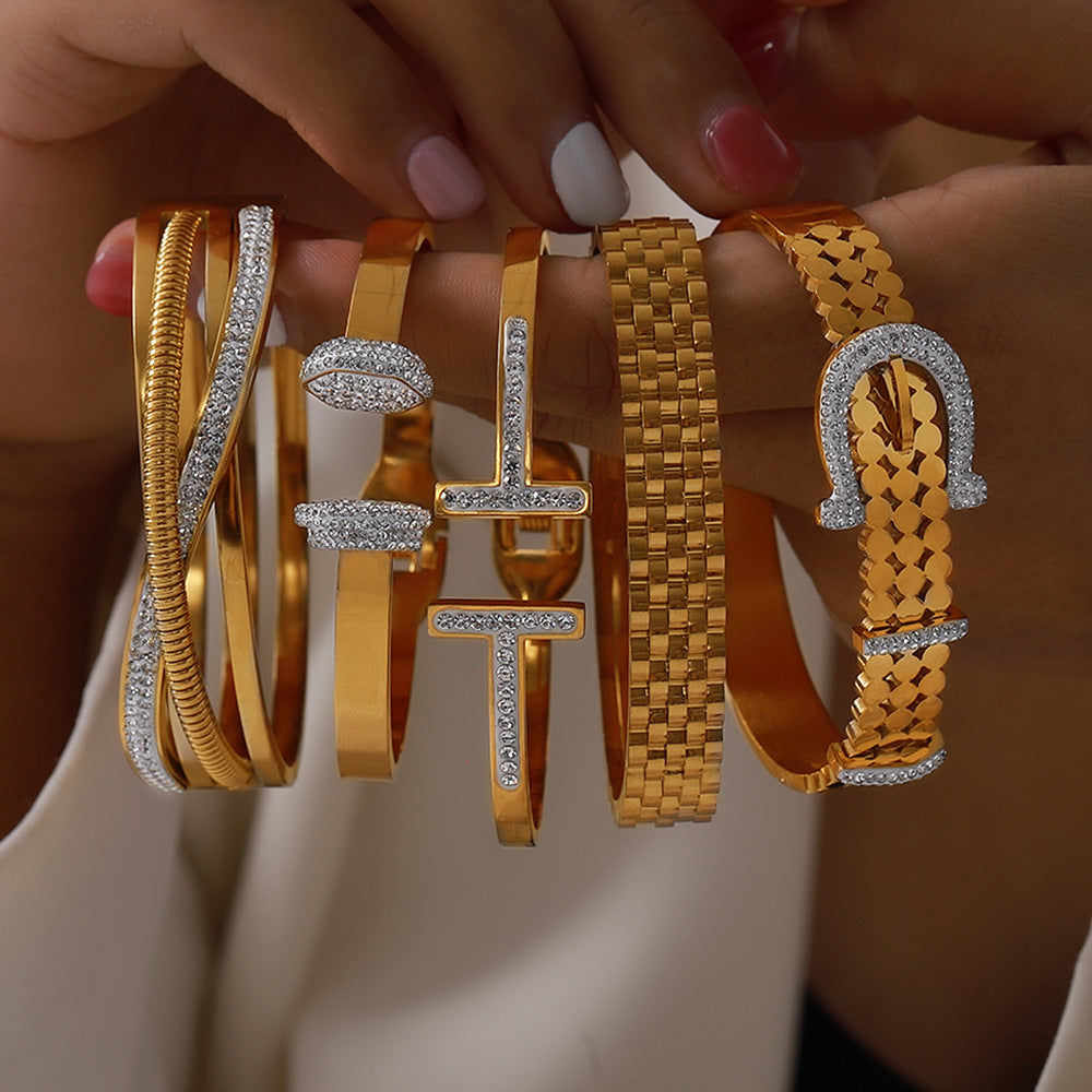Niche personality light luxury high-end jewelry geometric diamond-encrusted design titanium steel gold-plated versatile bracelet