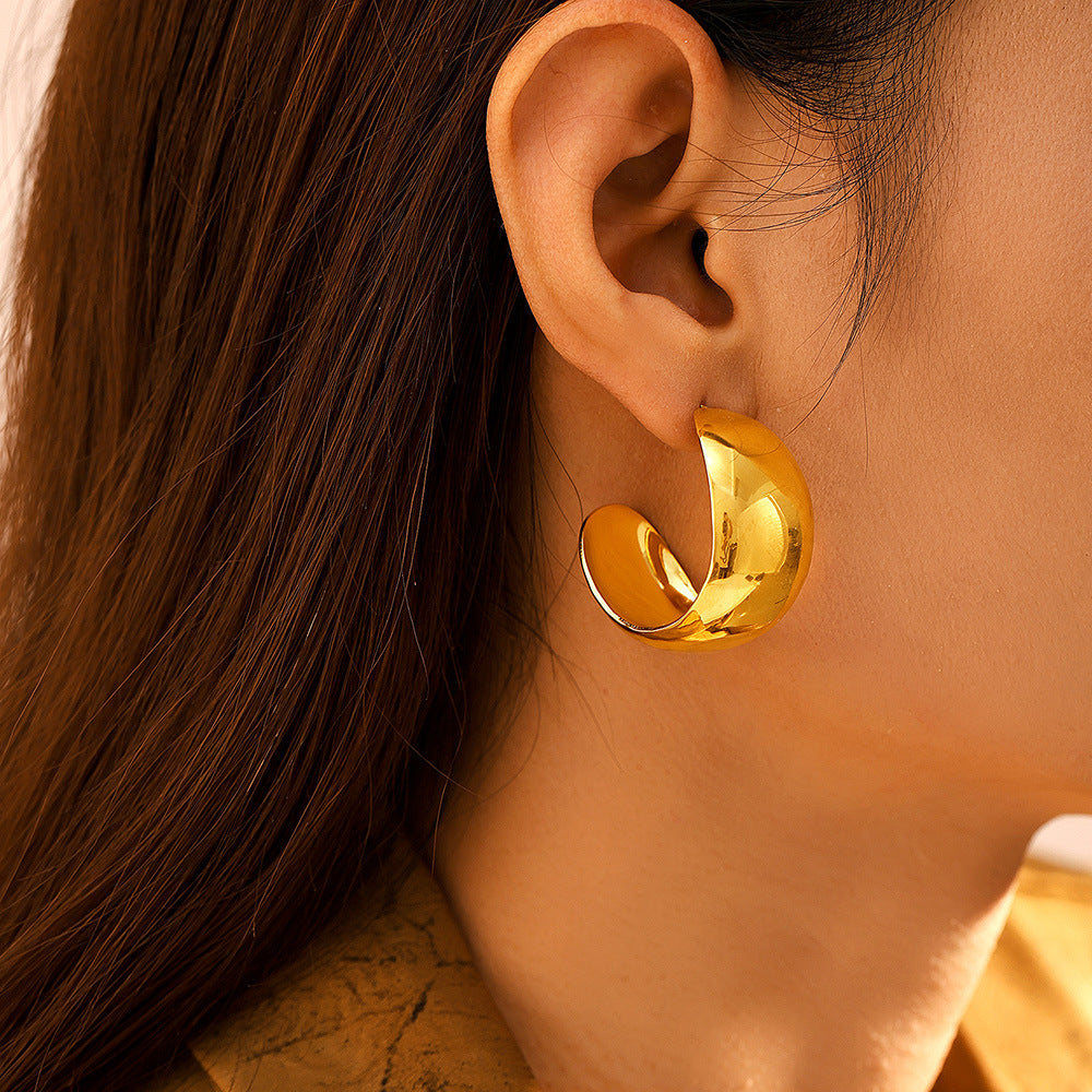 Accessories Light Luxury Wide Glossy C-Shaped Earrings Women's Titanium Steel Exaggerated Earrings PVD Color Retaining Electroplating Earrings