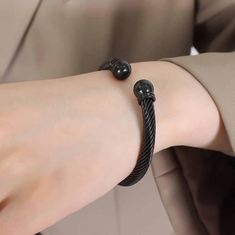 Internet celebrity simple trend retro bracelet, versatile and non-fading titanium steel plated opening brushed small waist bracelet