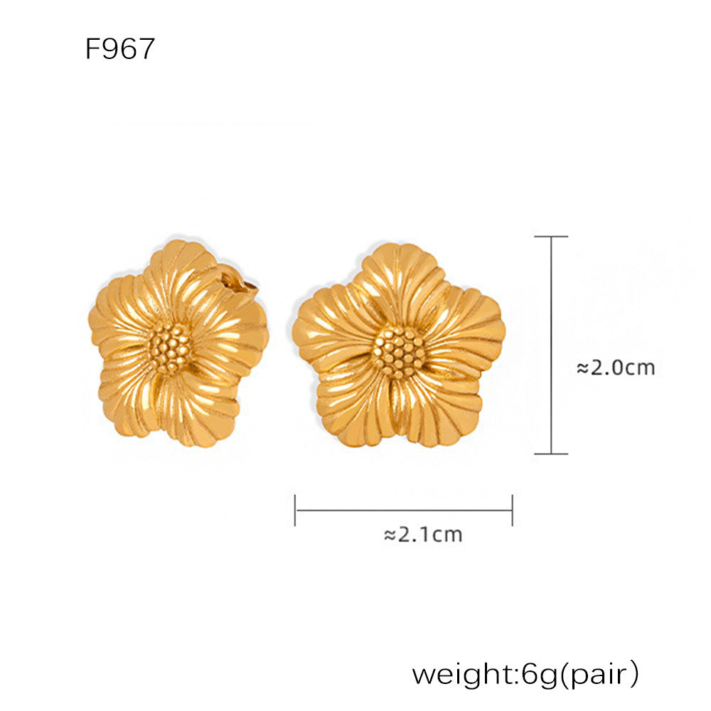 Popular stainless steel exaggerated flower earrings women's French fashion light luxury personalized small flower stud earrings