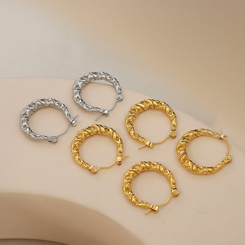 Trendy minimalist geometric titanium steel gold-plated ear buckles, exquisite temperament twist earrings accessories pp
