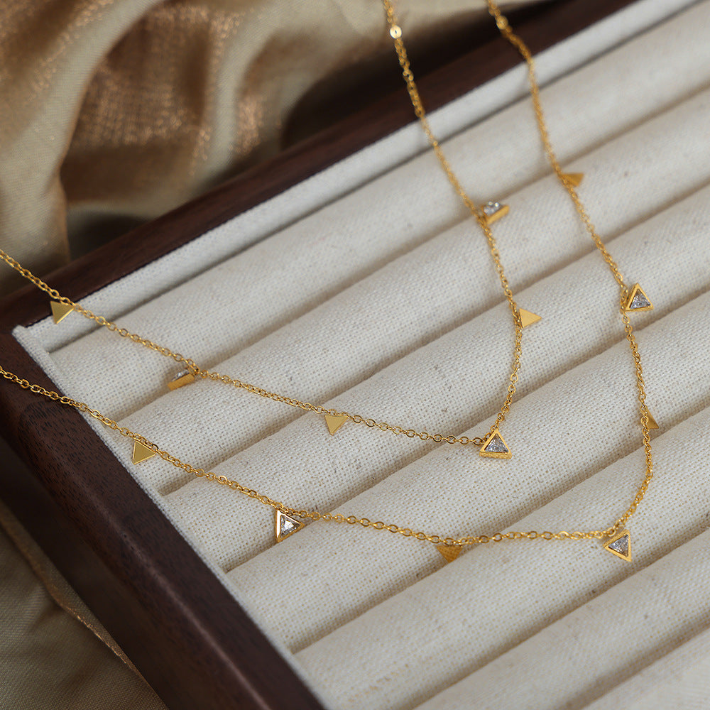 New simple light luxury niche personality triangular diamond collarbone chain versatile titanium steel plated 18K gold necklace female pp