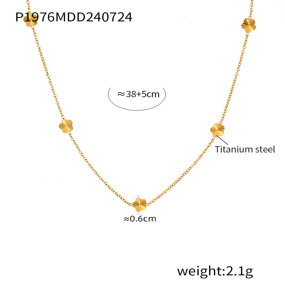 Xiao Qiao flower collarbone chain temperament elegant design titanium steel plated 18k real gold niche jewelry wholesale 99