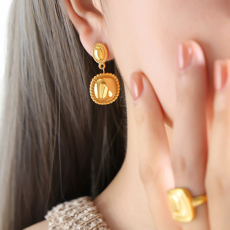 Light luxury non-fading titanium steel electroplated literary and artistic fan earrings retro bread square earrings