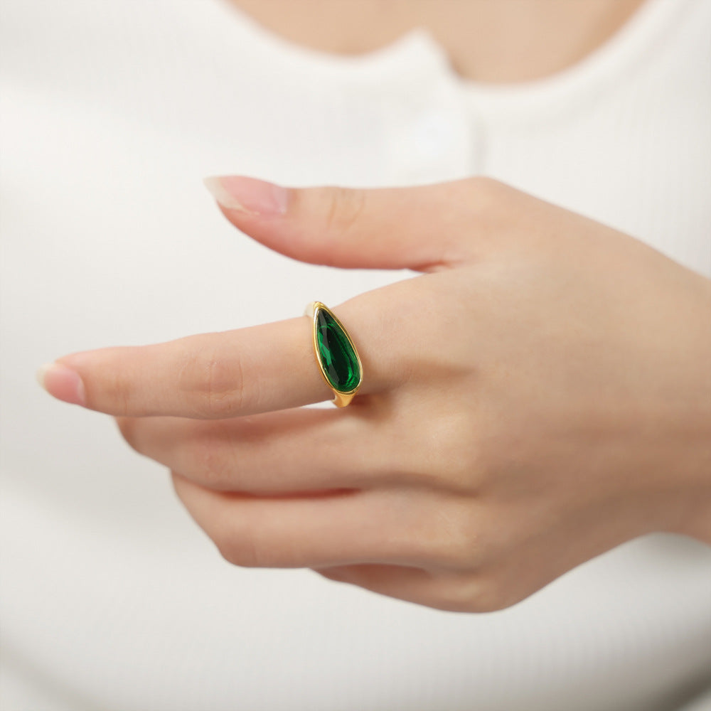 New light luxury retro titanium steel gold-plated geometric ring ring jewelry women's fashion