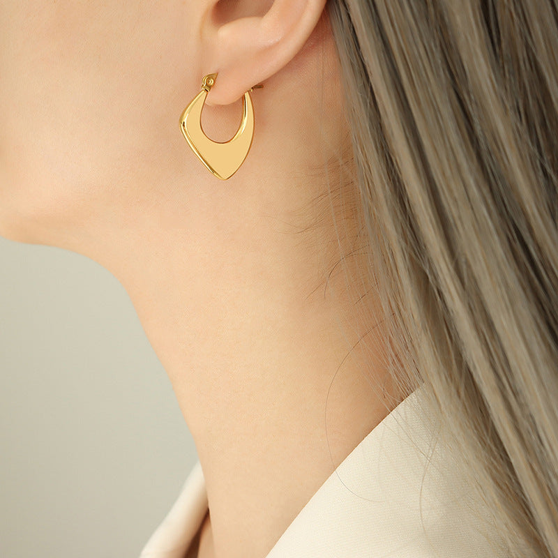 Neutral wind geometric simple fashion personalized ear buckle jewelry titanium steel plated 18K gold women's earrings earrings wholesale
