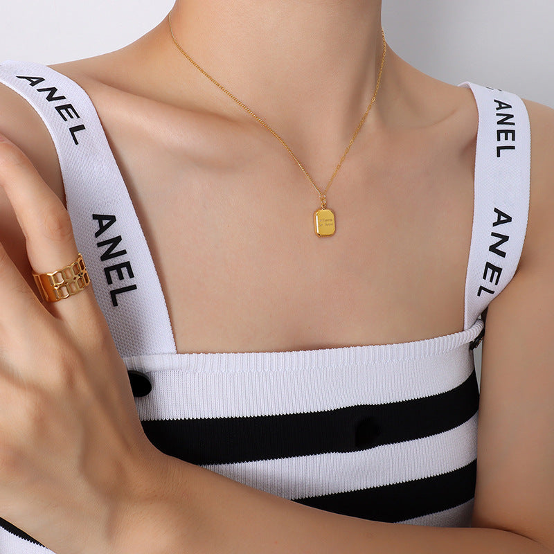 choker three-dimensional square small gold brick letter double spell pendant necklace, titanium steel plated 18K gold collarbone chain female