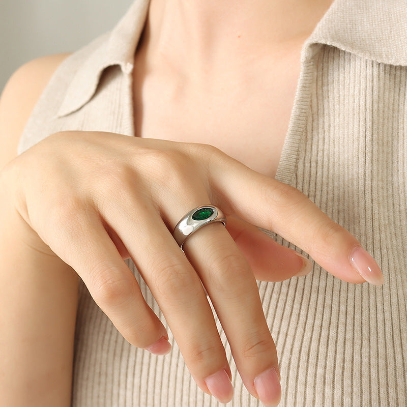 New light luxury retro new Chinese style personalized titanium steel non-fading inlaid emerald zircon ring jewelry female pp