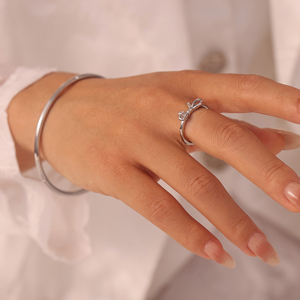 Bow ring, smooth buckle plain ring bracelet, stainless steel PVD-plated 18K gold niche jewelry set