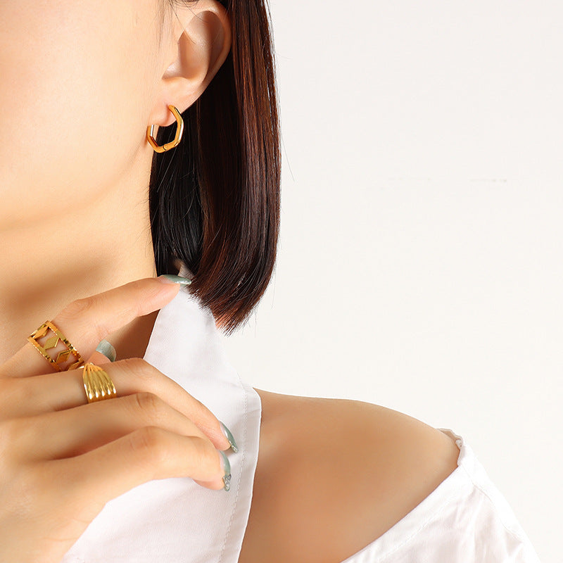 Plain circle niche versatile design titanium steel gold-plated earrings women's Korean trendy new ear jewelry spot 99