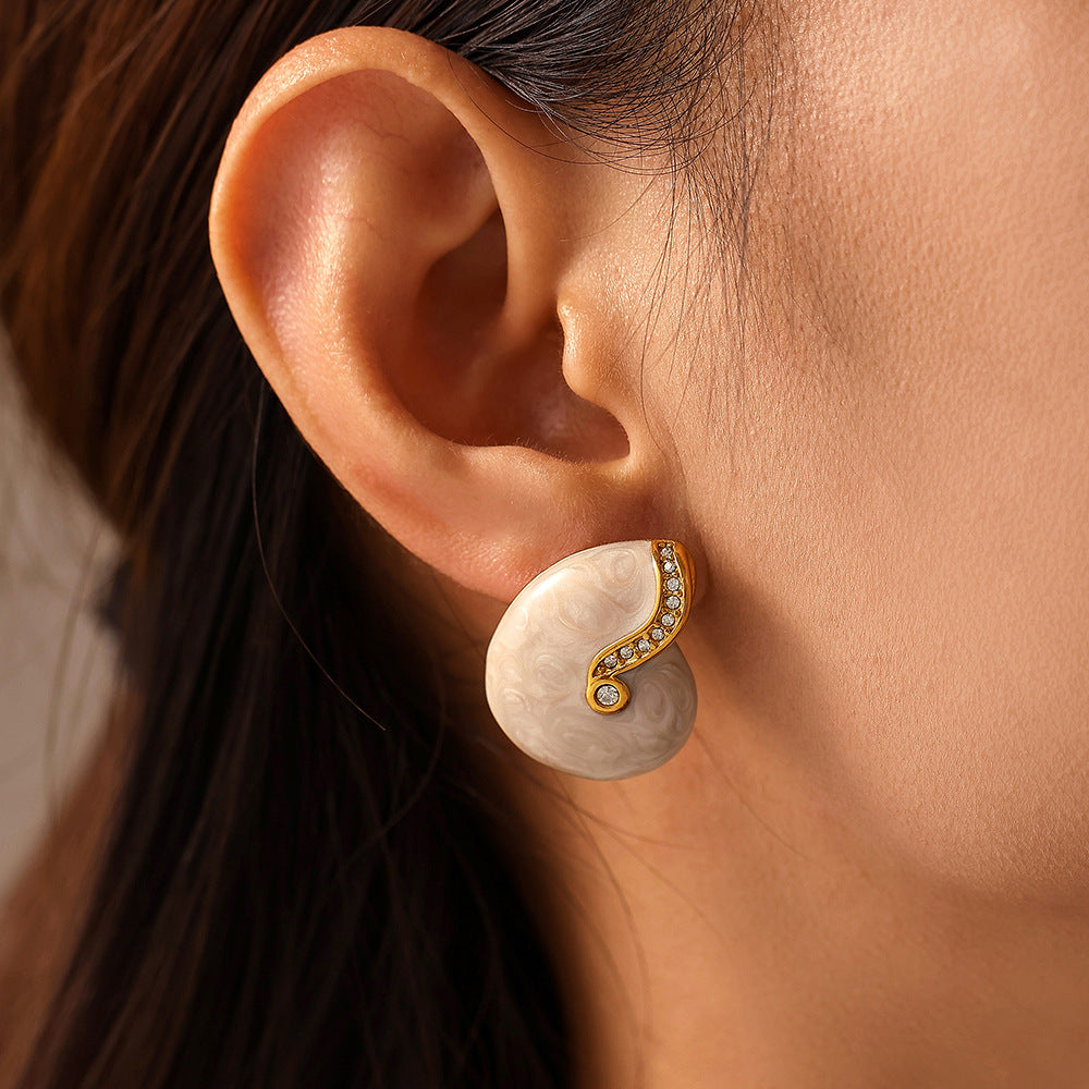 Court stud earrings Conch blue zircon titanium steel PVD gold-plated enamel color glaze simple color-retaining earrings