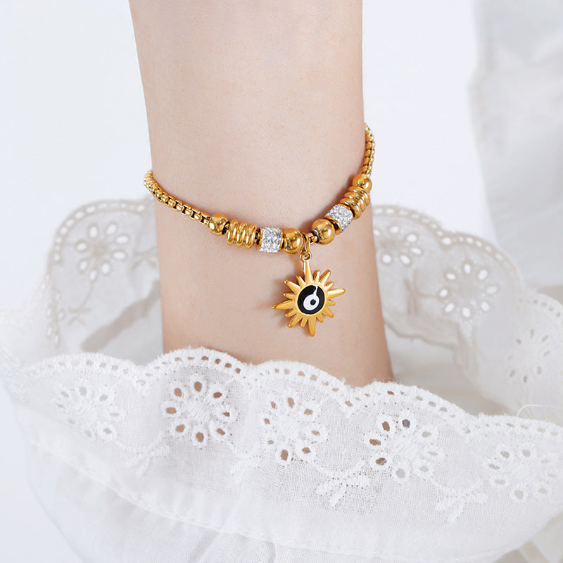 Retro personality versatile all kinds of exaggerated eye pendant titanium steel bracelet women's jewelry spot wholesale pp