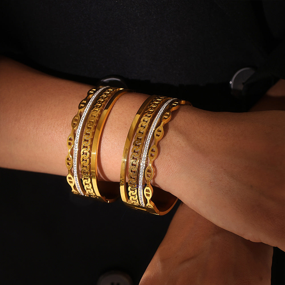 Hot-selling NK chain Japanese character buckle bracelet sticky diamond exaggerated light luxury wind titanium steel plated 18k gold non-fading bracelet 9