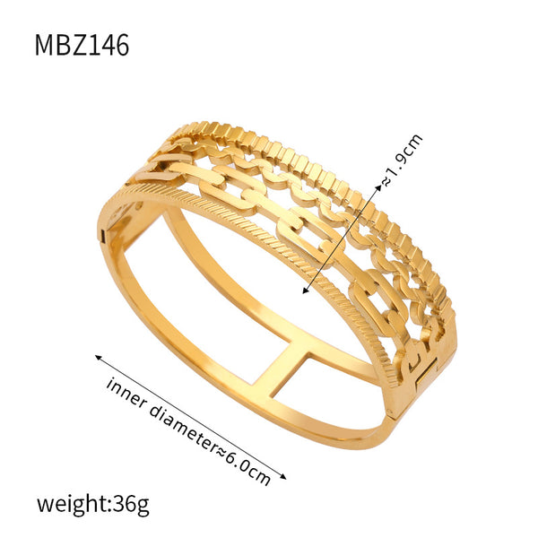 New fashion retro personalized design titanium steel gold-plated diamond-encrusted hollow niche light luxury pattern bracelet jewelry wholesale pp