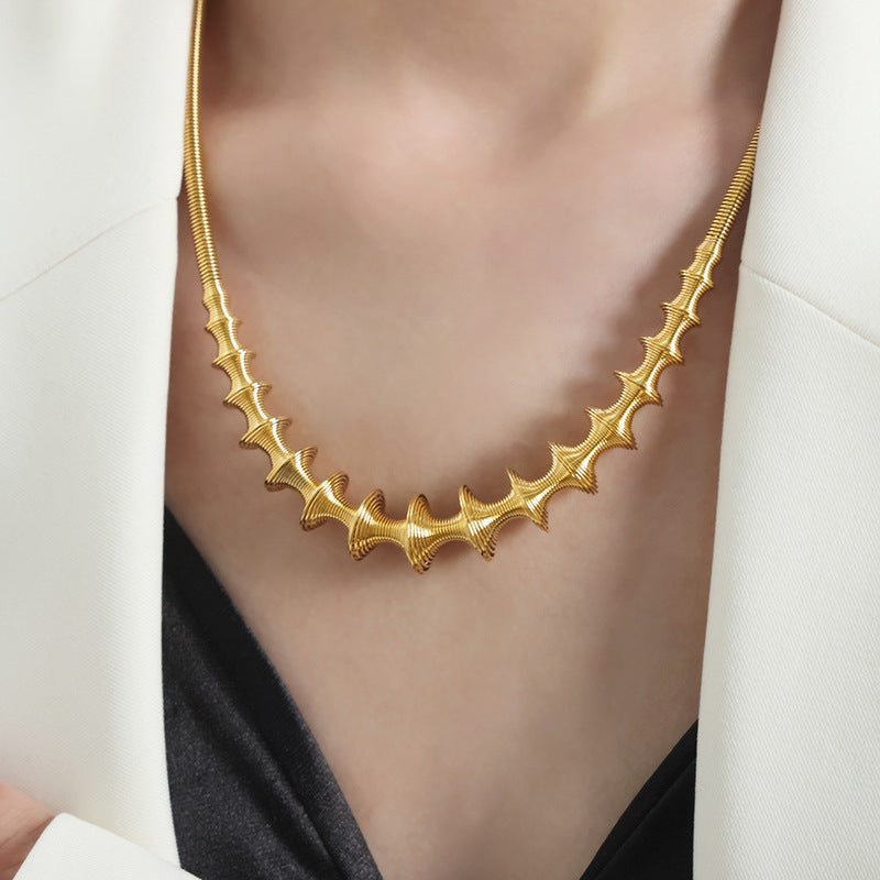 New high-end fashion personalized design retro temperament titanium steel gold-plated pendant necklace jewelry female pp