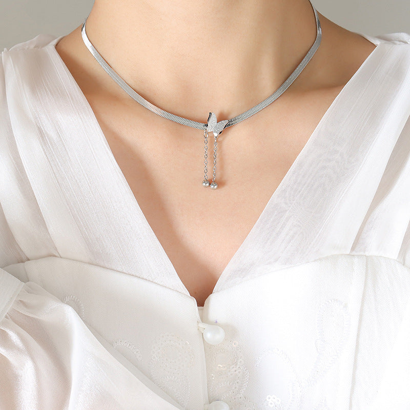 Blade chain frosted butterfly tassel steel ball sexy necklace Mori elegant temperament niche personalized jewelry P513