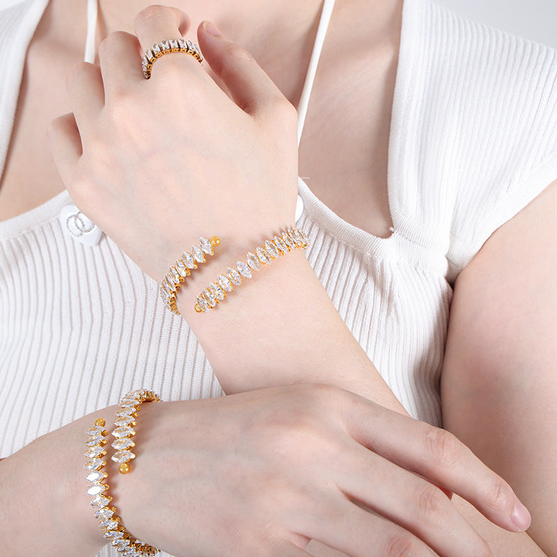 Specially for full diamond zircon shining soft wire elastic bracelet, non-fading titanium steel bracelet popular spot wholesale 99